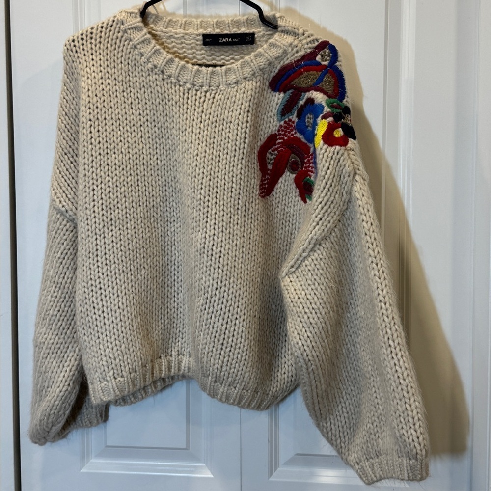 Zara Multicolor Embroidered‎ Cream Sweater - Picture 3 of 10